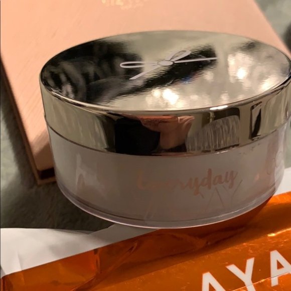 Ciate Other - CIATÈ Everyday Vacay Coconut Setting Powder 3/$10